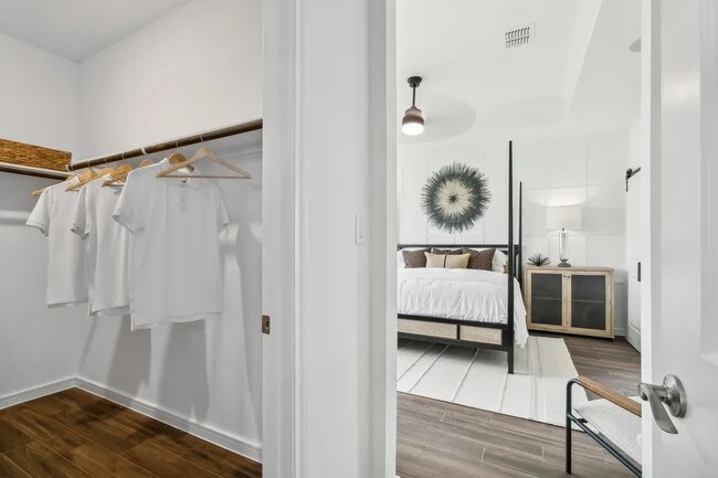 1800 Mesquite Trail unit 36487673, Dayton, TX 77535 - photo 5