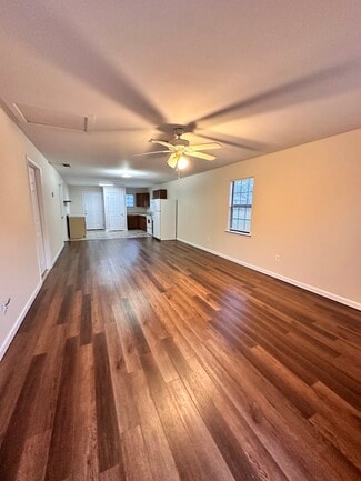 127 Leggett Rd, Lucedale, MS 39452