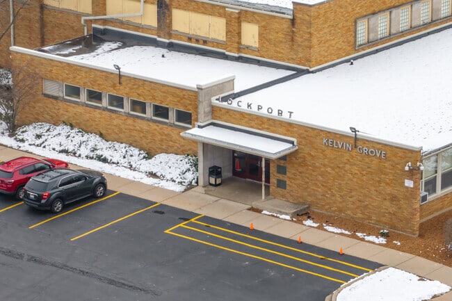 Entrance to Kelvin Grove Jr High School.