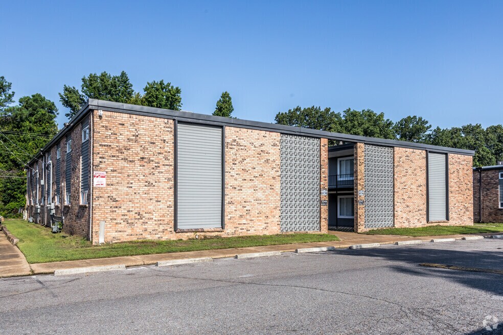 Bridgeport Manor 13681438 E Winchester Rd, Memphis, TN