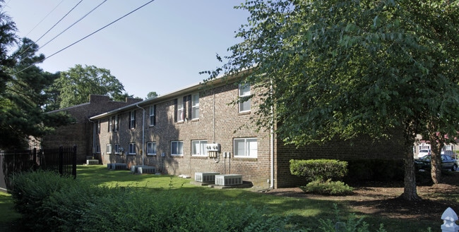 Westbridge Commons, Chesapeake, VA 23322 - photo 6