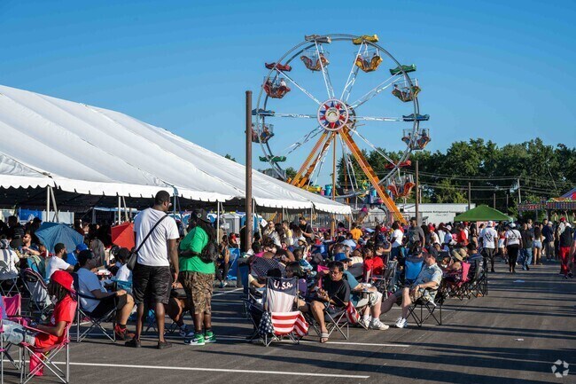 The Tinley Park Rib Fest 2024 had delicious ribs, live music, a fireworks and much more.