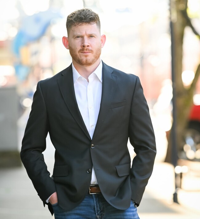 Agent Photo
