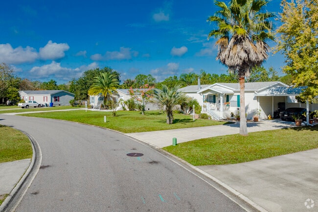 Manufactured homes are one of the many homes styles that can be found in Marketplace.