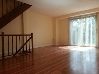 505 Bayberry Ln, Imperial, PA 15126