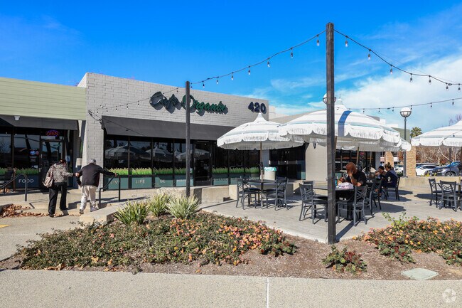 Savor plant-based delights at Cafe Organix for a delicious vegan experience in Valley View.