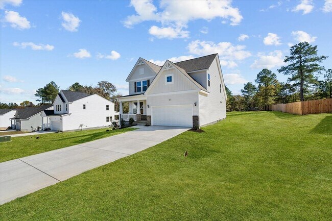 422 Pinnacle Ct, Raeford, NC 28376 - photo 3