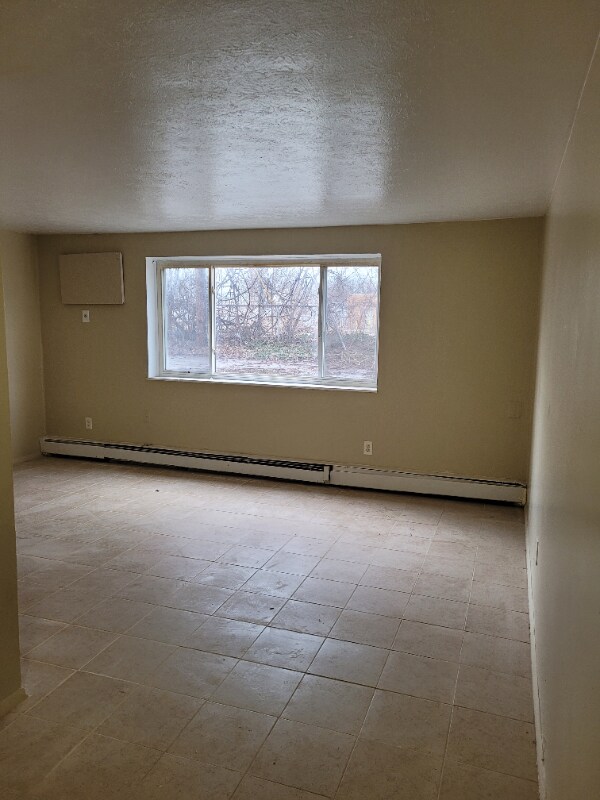 14815-14835 Euclid Ave unit 14815-204, East Cleveland, OH 44112 - photo 1