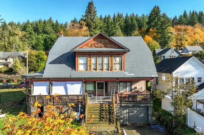 Chehalis’s residential areas are known for their welcoming porches and classic architecture.