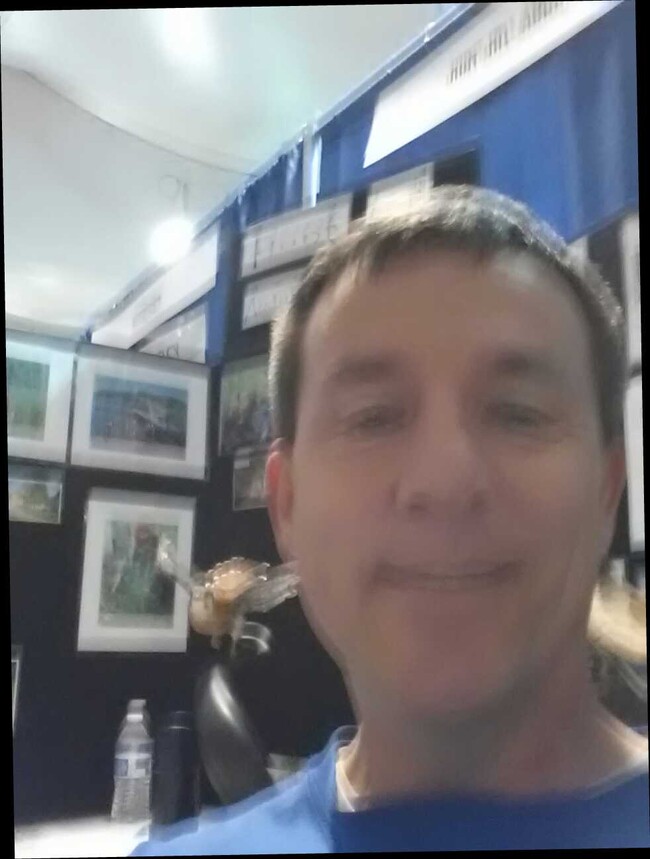 Agent Photo