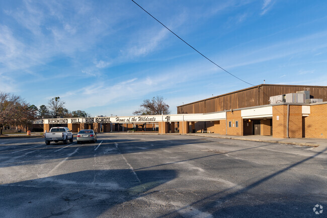 The Richmond Hill High School mascot is the Wildcats.