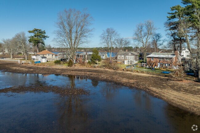 Rows of waterfront homes line the shores of Prospect Hill.