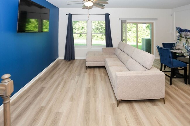 5682 Plain Field Ln, Lilburn, GA 30047 - photo 3