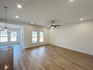 115 Lotus St, Broussard, LA 70518