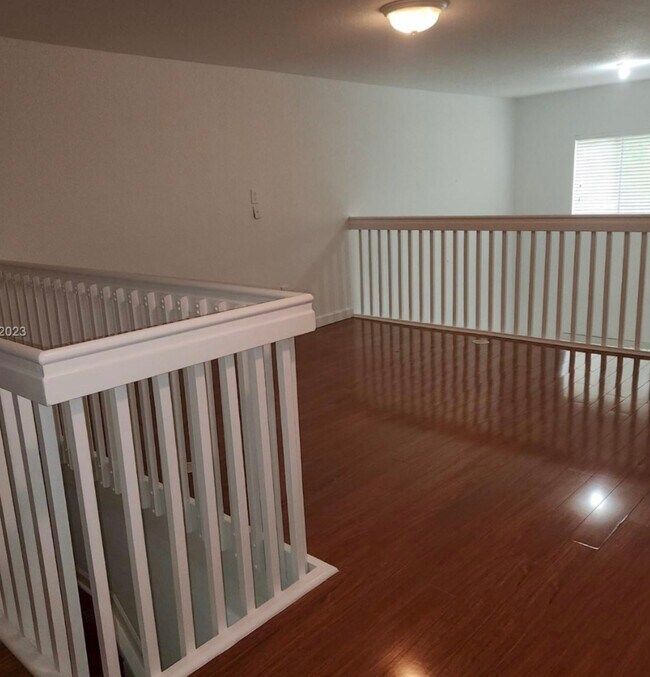 11525 NW 71st St, Doral, FL 33178 - photo 3