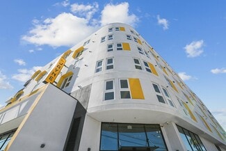 5103 W Adams Blvd, Los Angeles, CA 90016