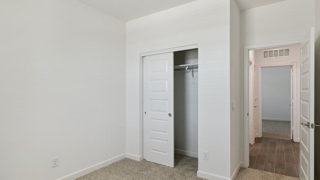 12572 W Mountain View Dr, Avondale, AZ 85323 - photo 2