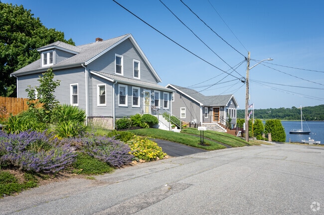 Brayton Point blends stately Colonial architecture with serene bay and river vistas.