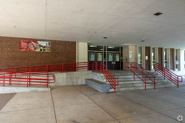 Henry J. Robinson Middle School gets an A rating from Nitch for diversity.