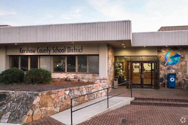 The Kershaw County School District supports Camden’s youth with a dedication to academic excellence, arts programs, and sports initiatives.