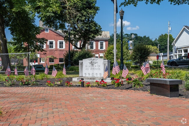 Like many cities, Lisbon honors its veterans with a memorial in town.