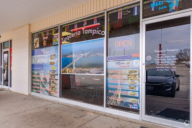 Taqueria Tampico has tasty mexcian fare to enjoy near Disney.