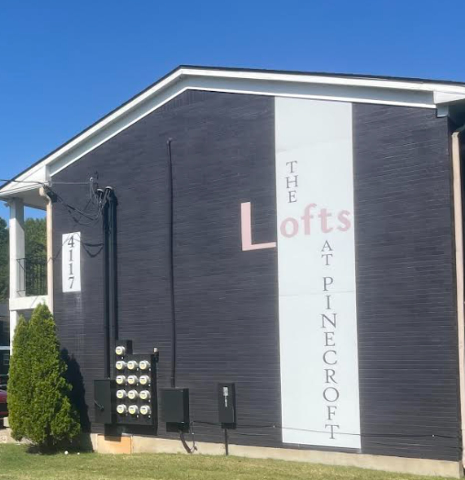 Off of Preston Hwy Affordable 1 bed/1 bath apartments off, Louisville, KY 40219 - photo 1