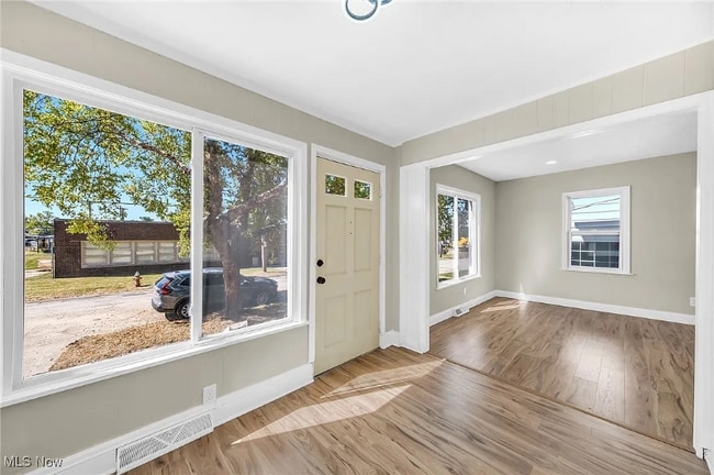 3211 W 121st St unit 1, Cleveland, OH 44111 - photo 2