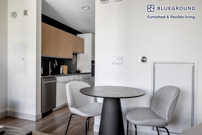 1350 Boylston St unit FL14-ID1017, Boston, MA 02215 - photo 5