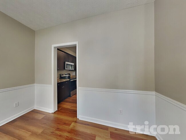 610 Dana Pointe Ct, Lawrenceville, GA 30045 - photo 4