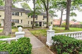 201 N Trenton St Unit 1, Arlington, VA 22203