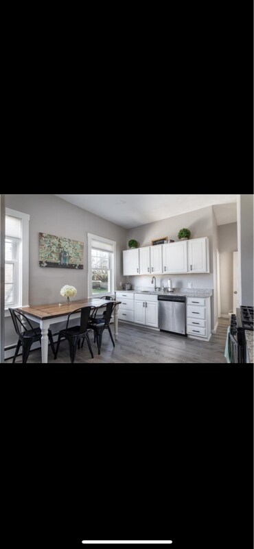 38 Collins St unit A, Bristol, RI 02809 - photo 7