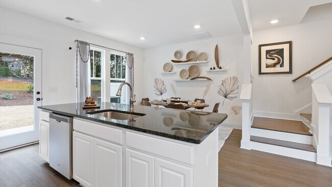 201 Hillsdale Place unit 36478542, Martinsburg, WV 25403 - photo 3