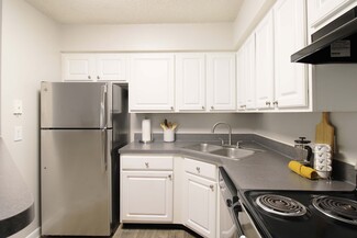 2859 S Conway Rd, Orlando, FL 32812