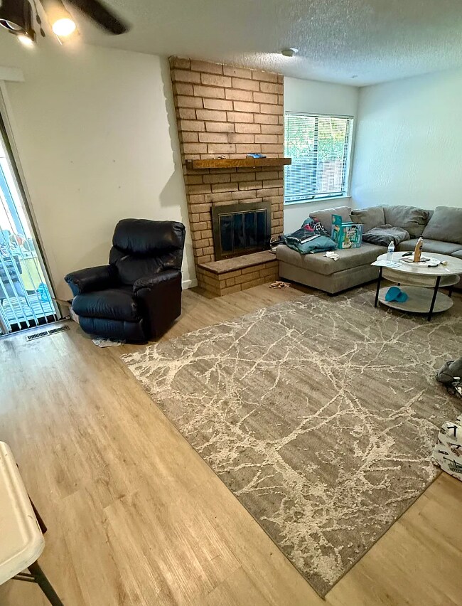 8073 Treecrest Ave, Citrus Heights, CA 95610 - photo 3