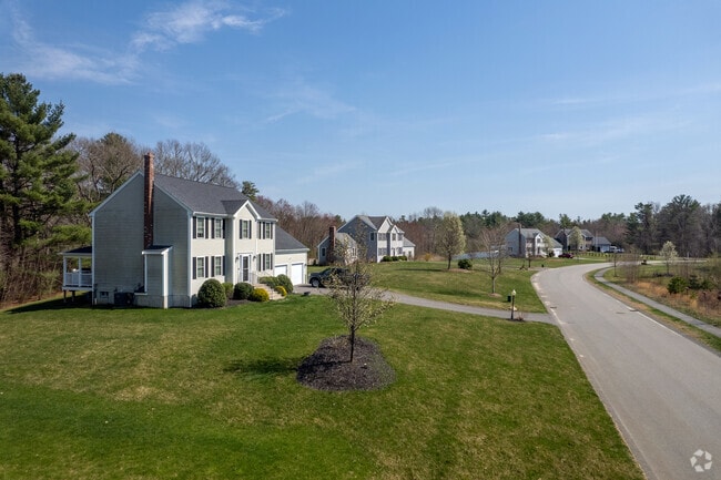 Prestigious Neighborhoods in Berkley Have Gracious Lawns