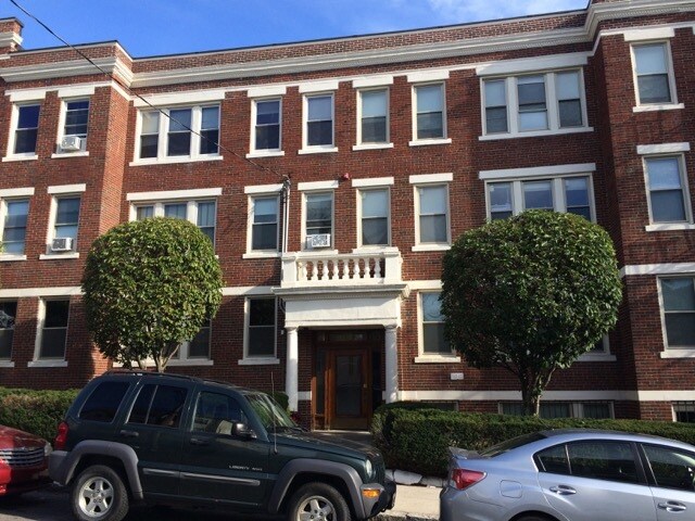 32 Ransom Rd unit 9, Brighton, MA 02135 - photo 2