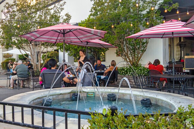 Outdoor dining is popular on a warm night at Starving Artist Bistro in Northeast Fresno.