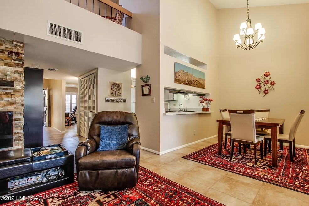 7724 E Vía Ventana Norte, Tucson, AZ 85750 - photo 1