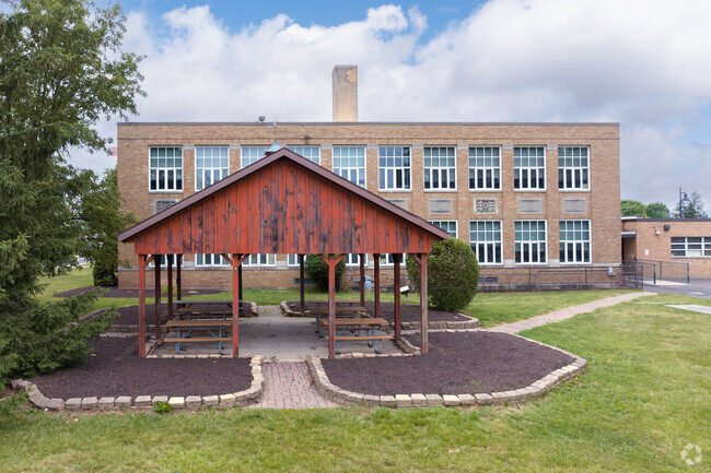 Quakertown Elementary School has 294 students.