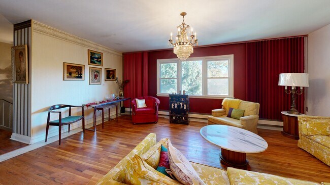 6 Cathy Ct unit 444, Glen Head, NY 11545 - photo 2