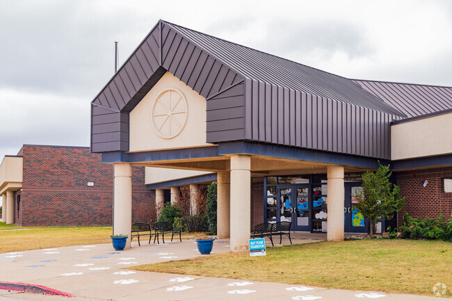 Cross Timbers Elementary School is a quality school located in Edmond area.