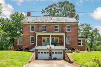 512 N Thomas Rd, Fort Oglethorpe, GA 30742