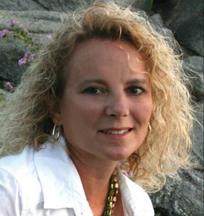 Kelle Ray