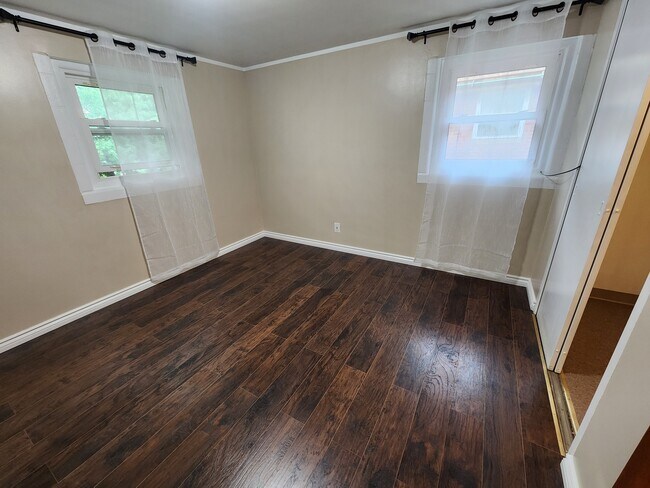 49 Howard Ave unit Right side, Binghamton, NY 13904 - photo 6