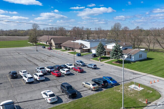 Aquinas Catholic Community School
Private Pre-K, Elementary & Middle School parking lot.