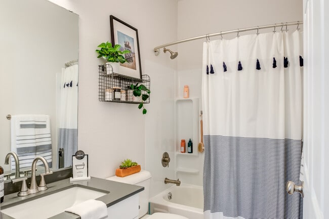 The Pointe at State College, State College, PA 16803 - photo 3