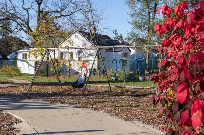 Cheseboro Park is a beloved pocket park in the Alger Heights neighborhood.