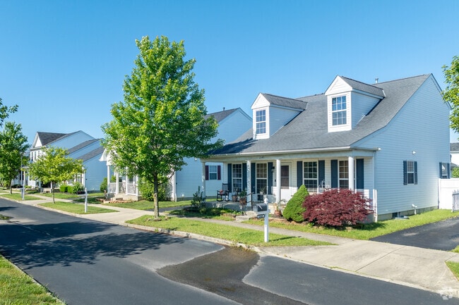 Holt Park is a planned community in Holt-Alkire managed by homeowners association.