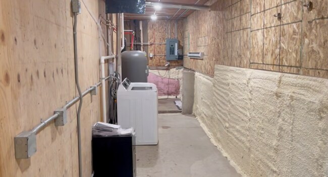 2152 Twin Springs Rd, Decorah, IA 52101 - photo 7